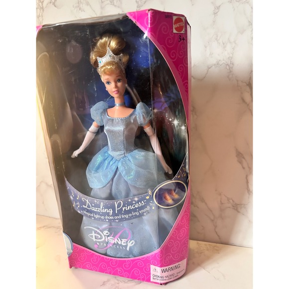 Disney Princess Dazzling Cinderella Doll Magical Light Up Shoes 50572 Mattel - Picture 3 of 11